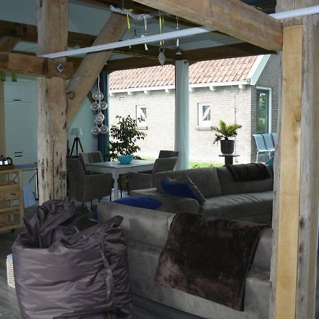 Koetshuis Veenhuizen Extérieur photo